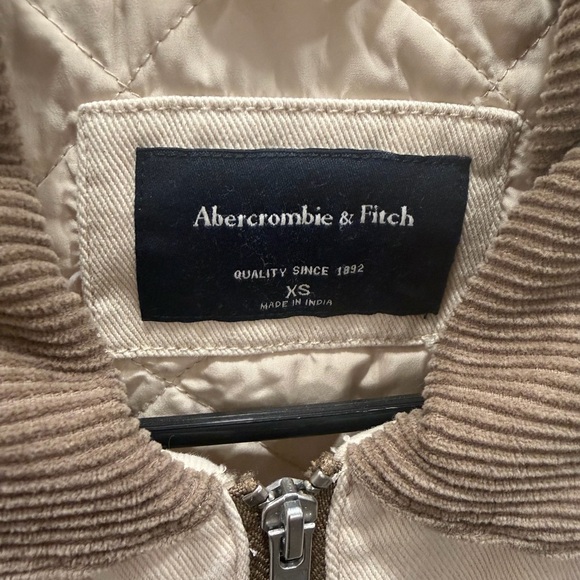 Abercrombie and Fitch workwear zip jacket with corduroy collar - Picture 5 of 5